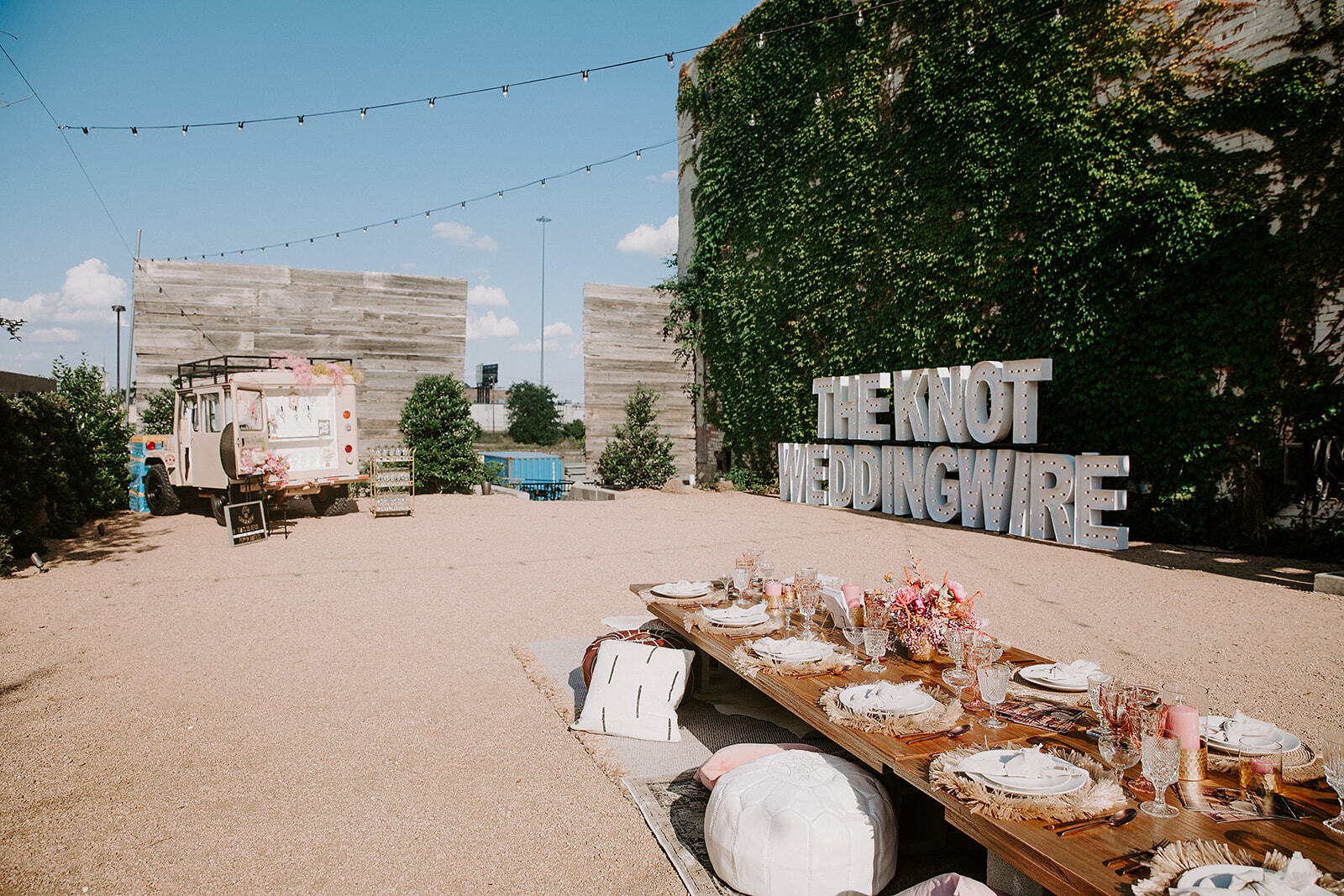 TheKnotWeddingWireParty_FortWorthTX_MadisonKatlinPhotography-93