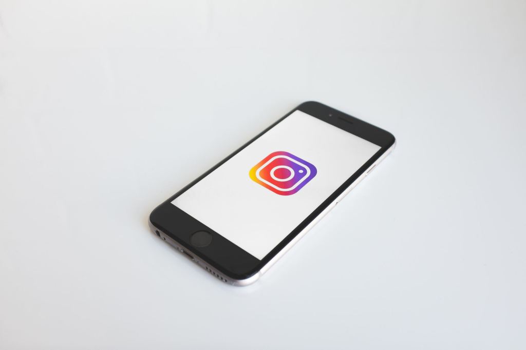 10 Worst Instagram Offenses That Could Be Slowing Your Follower Growth